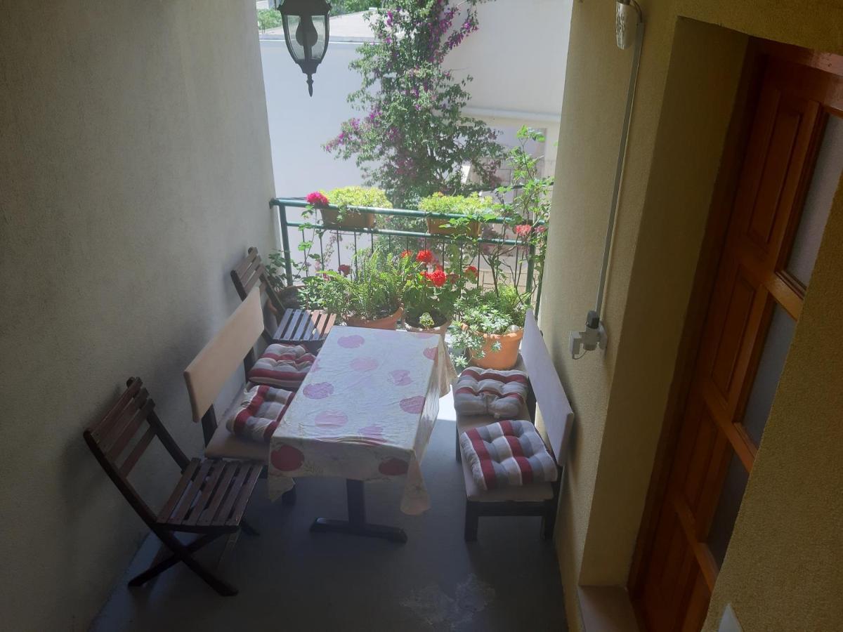Apartments Knezic Igrane Exterior foto