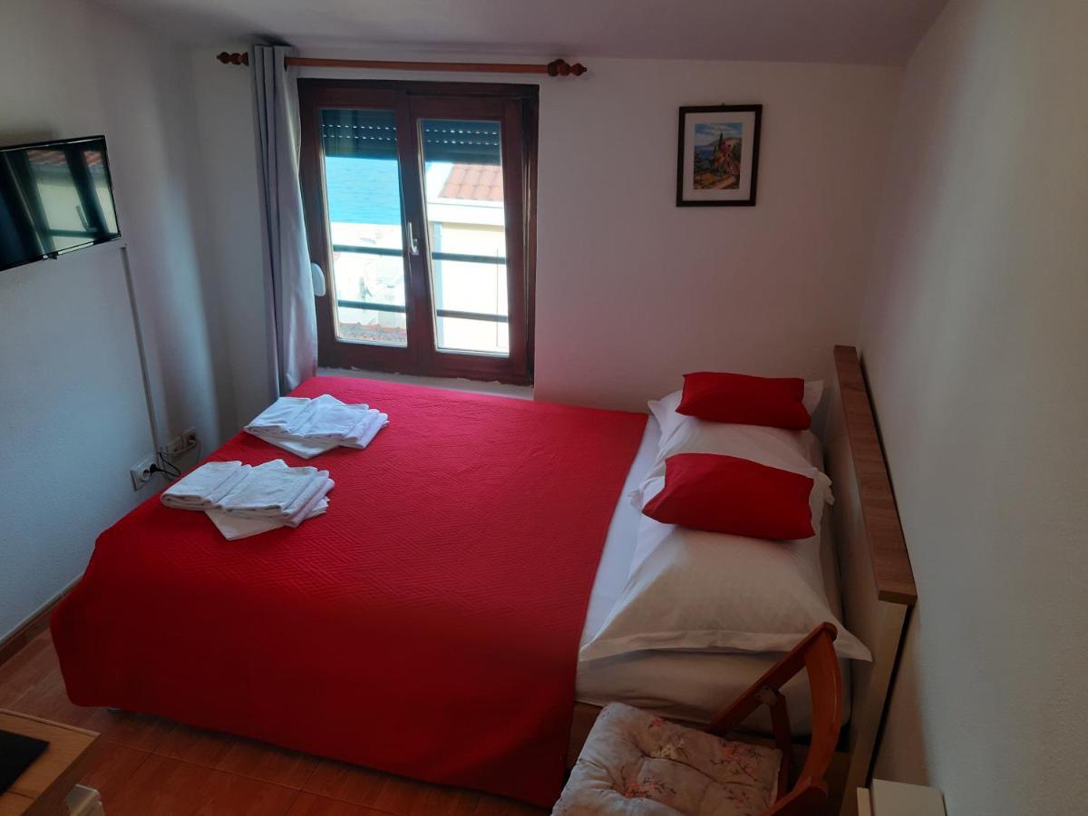 Apartments Knezic Igrane Exterior foto